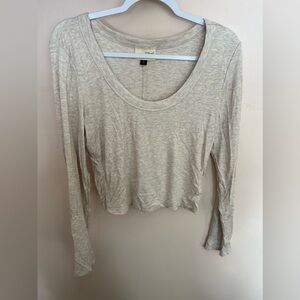 Universal thread, Cropped long Sleeve Beige